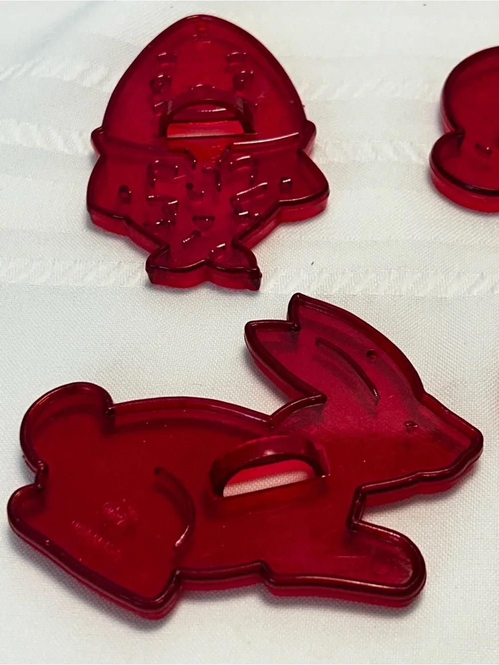 Vintage HRM Red Set Of 4 Cookie Cutters Duck Humpty Dumpty Easter Bunny Kitchen